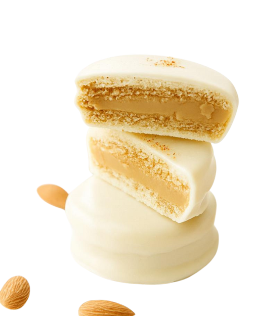 Alfajor proteico de almendras tostadas con chocolate blanco